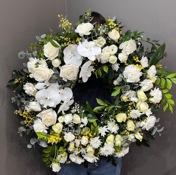FUNERAL WHITE WREATH